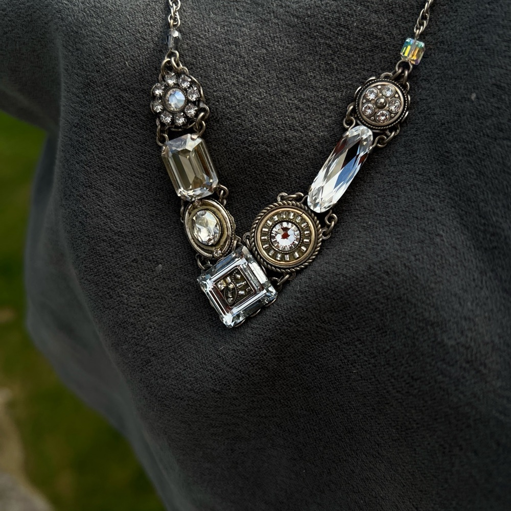 FIREFLY. VERY RARE exquisite Clear-Necklace, Bracelet & matching Earrings set.